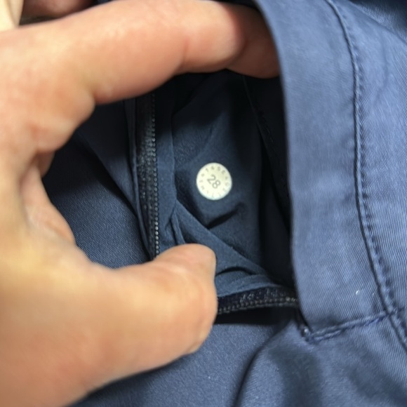 lululemon Commission Pant 28x34 Navy Blue - Picture 4 of 6